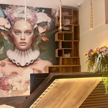 Floral Boutique Hotel Pleven Extérieur photo