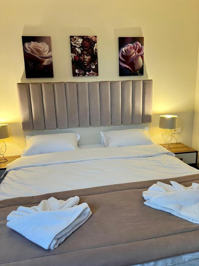 Floral Boutique Hotel Pleven Extérieur photo