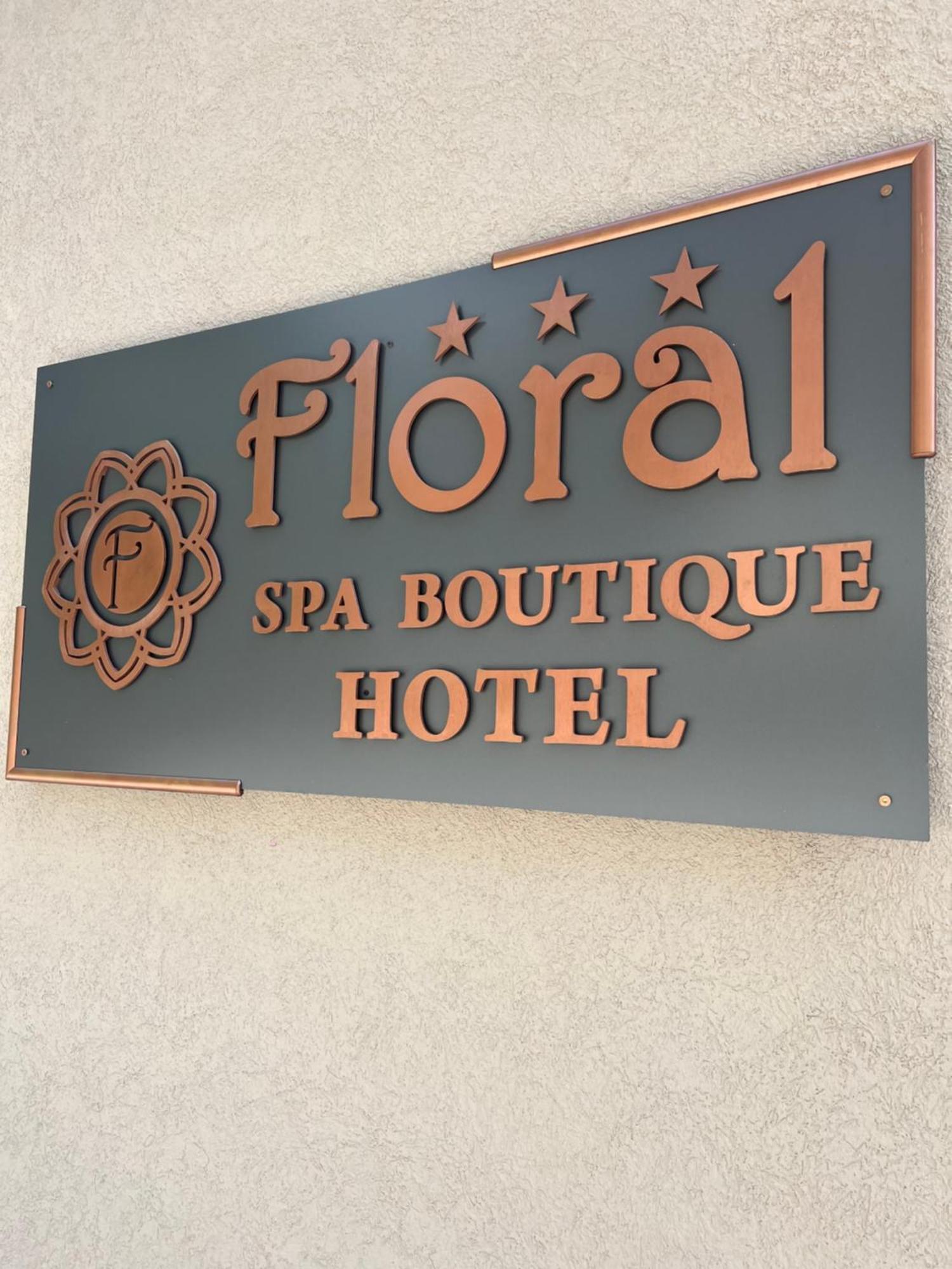 Floral Boutique Hotel Pleven Extérieur photo
