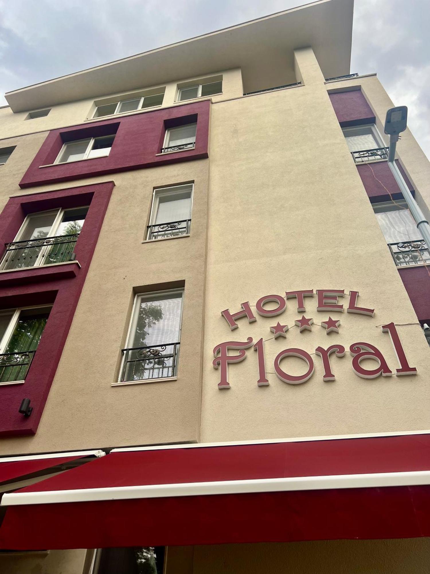 Floral Boutique Hotel Pleven Extérieur photo